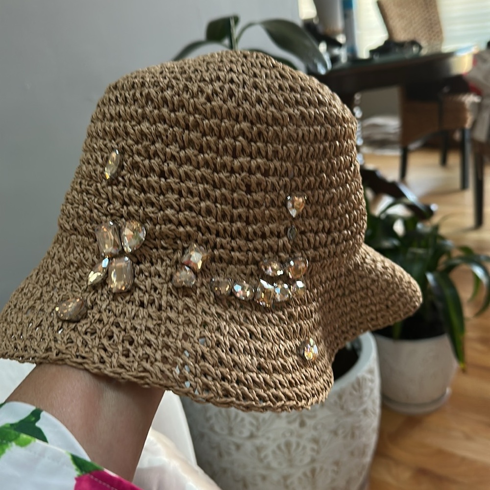 NWOT Steve Madden Tan Straw Hat with Crystal Embellishments